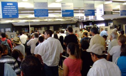 Walking Across at San Ysidro: PedEast vs. PedWest (2026 Transit & Parking Guide)